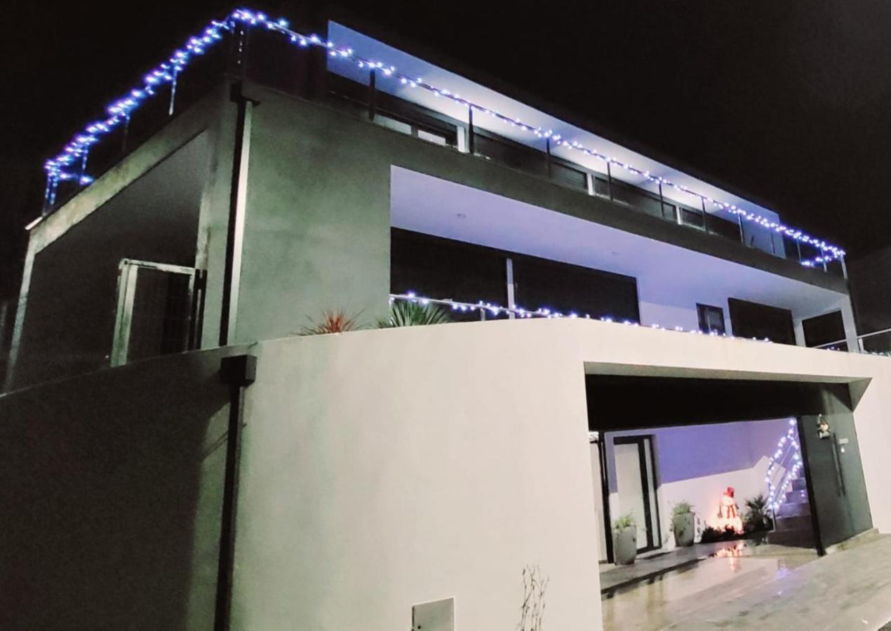 Geresmarinahouse Villa Ngoại thất bức ảnh