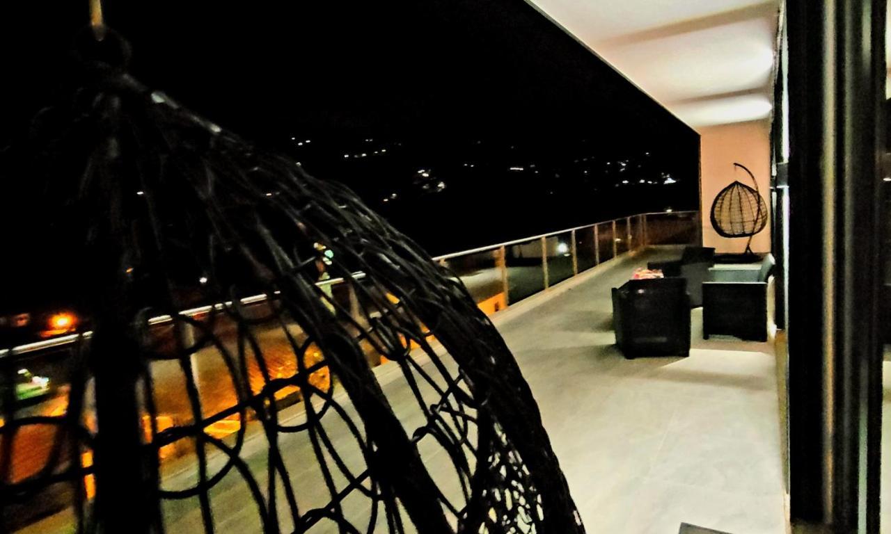 Geresmarinahouse Villa Ngoại thất bức ảnh